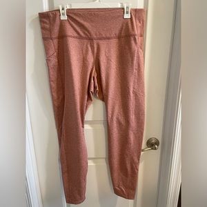 Old Navy cozecore leggings. Women’s. XL. 
Color is a pretty apricot/peach.